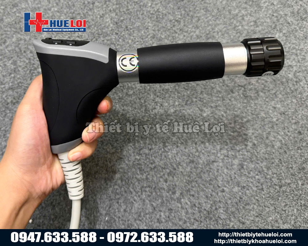 Thiết kế tay cầm của máy xung kích trị liệu