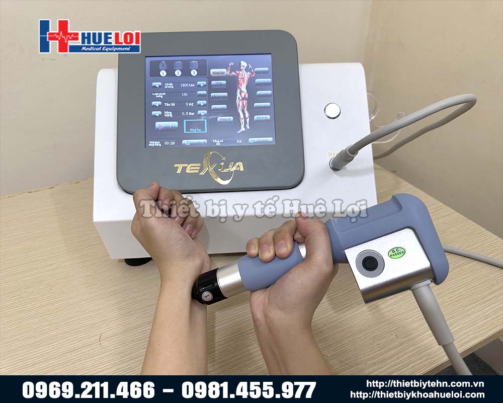 máy xung kích trị liệu